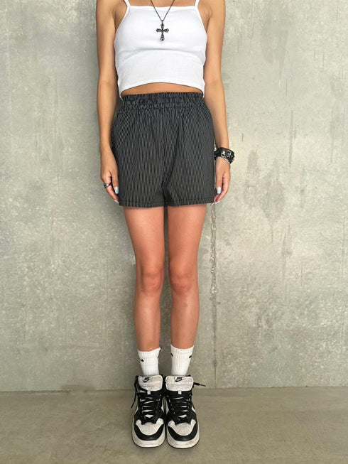 ウエストゴムストライプショートパンツ